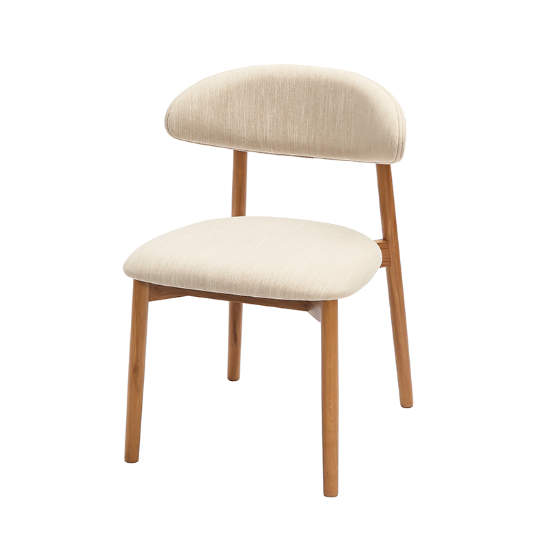 Eik spisestuestol med off-white pute